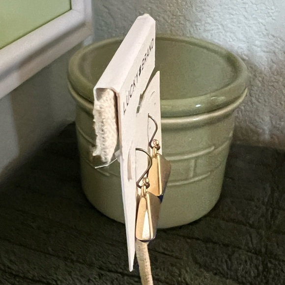 NWT Lucky Brand Gold and Royal Blue Pyramid Drop Earrings #LBER2 - Picture 2 of 5